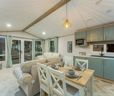 2 bedroom Static Home For Sale