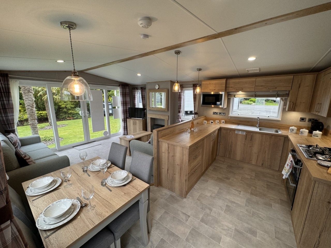 2 bedroom Property For Sale