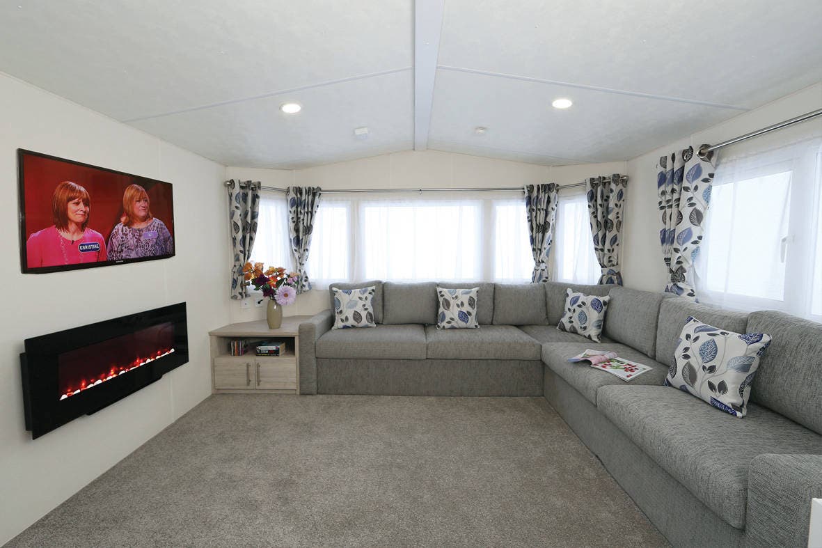 2 bedroom Static Home For Sale