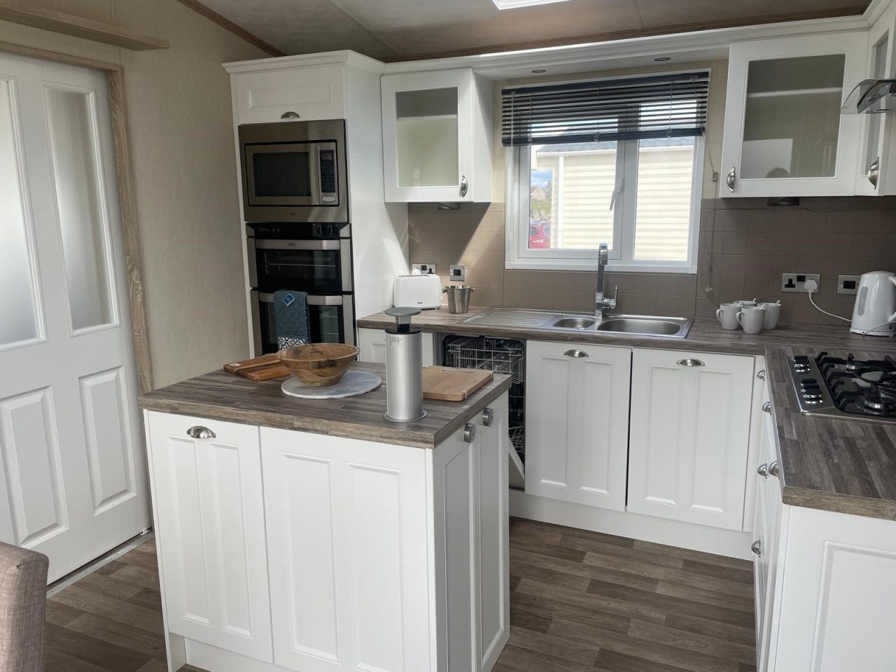 2 bedroom Lodge For Sale