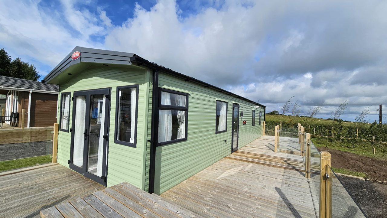 2 bedroom Static Home For Sale
