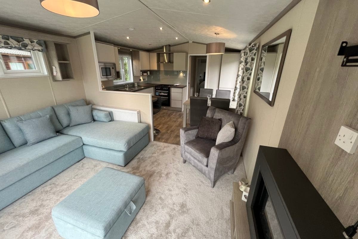 3 bedroom Static Home For Sale