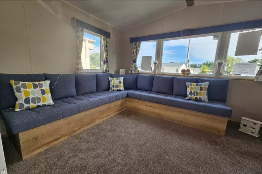 3 bedroom Static Home For Sale