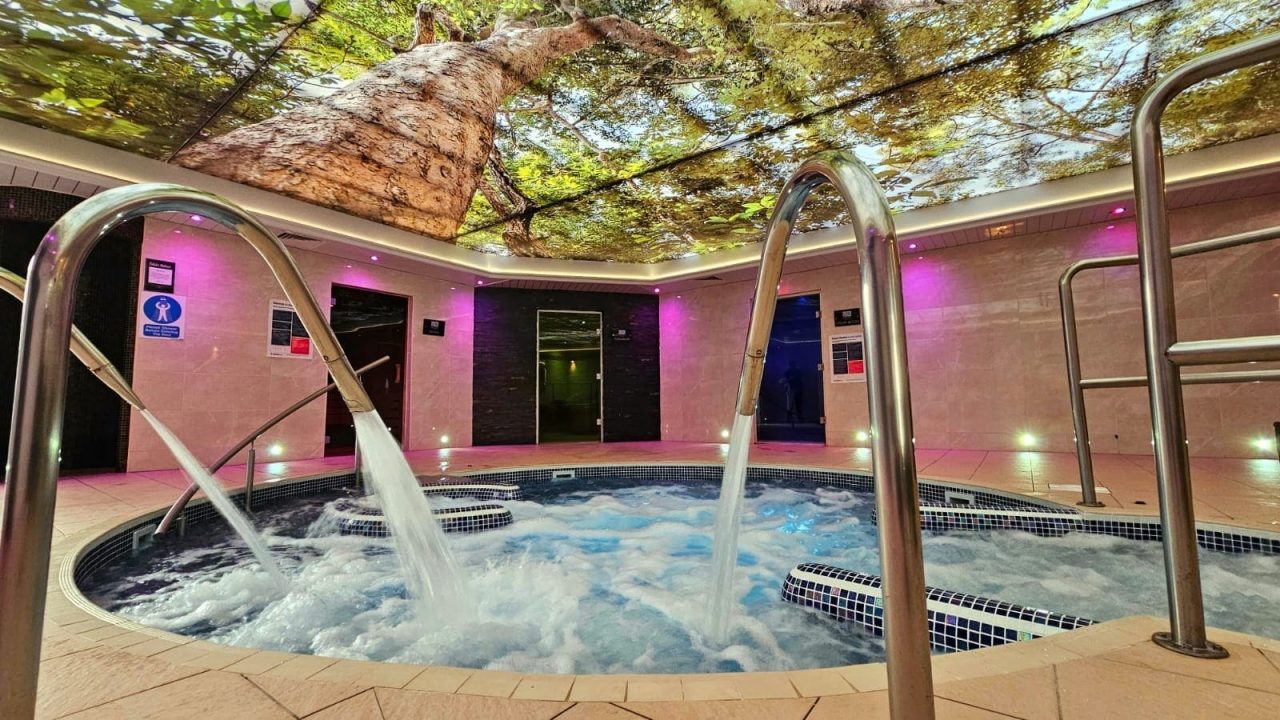 2 bedroom Lodge For Sale