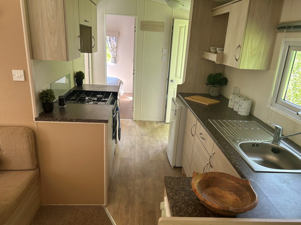 2 bedroom Static Home For Sale