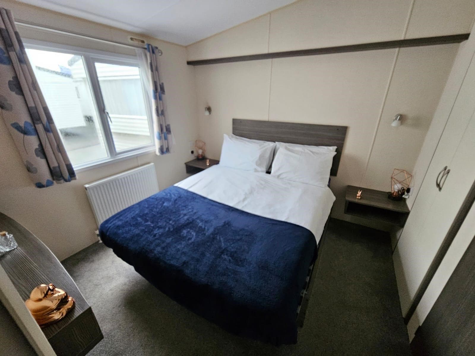 2 bedroom Lodge For Sale