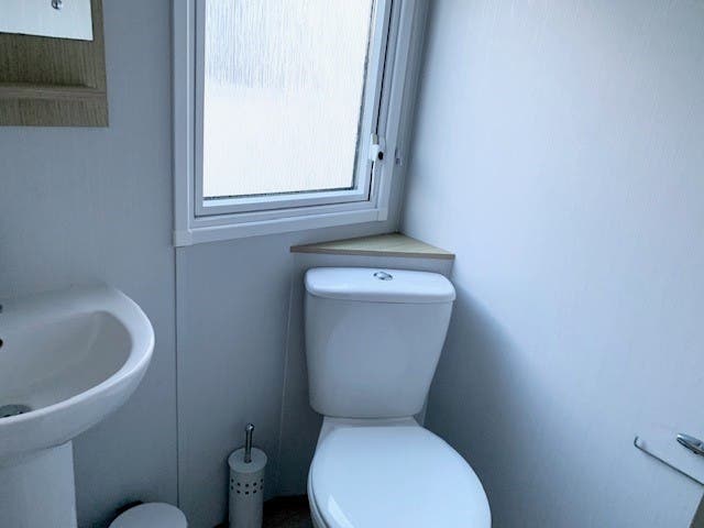 2 bedroom Static Home For Sale