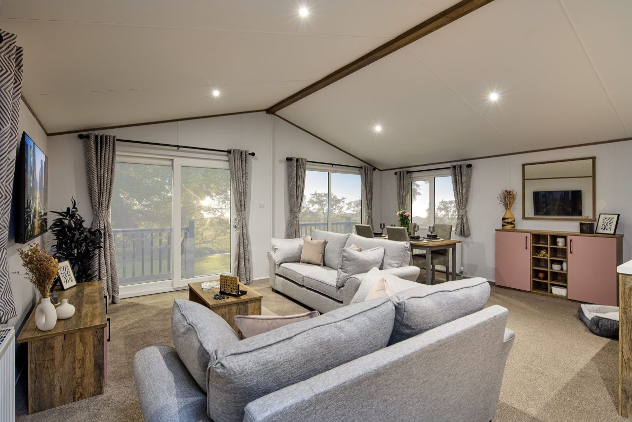 2 bedroom Lodge For Sale