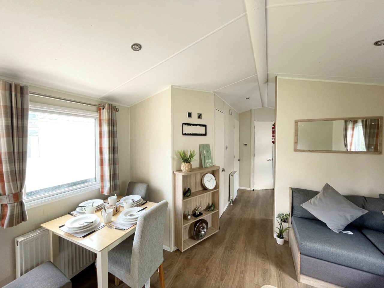 4 bedroom Static Home For Sale