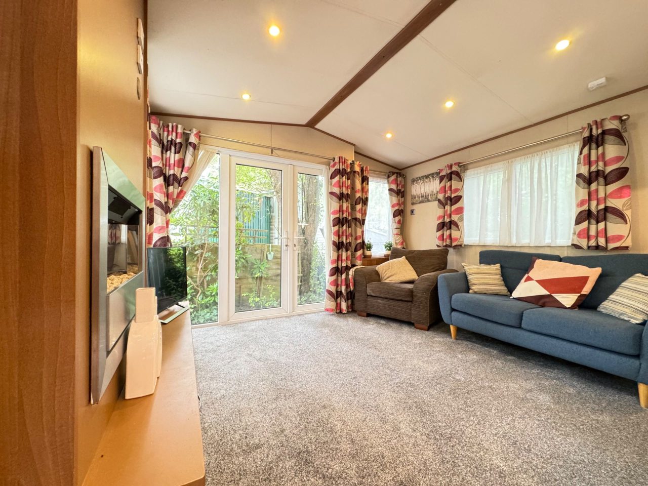 3 bedroom Static Home For Sale
