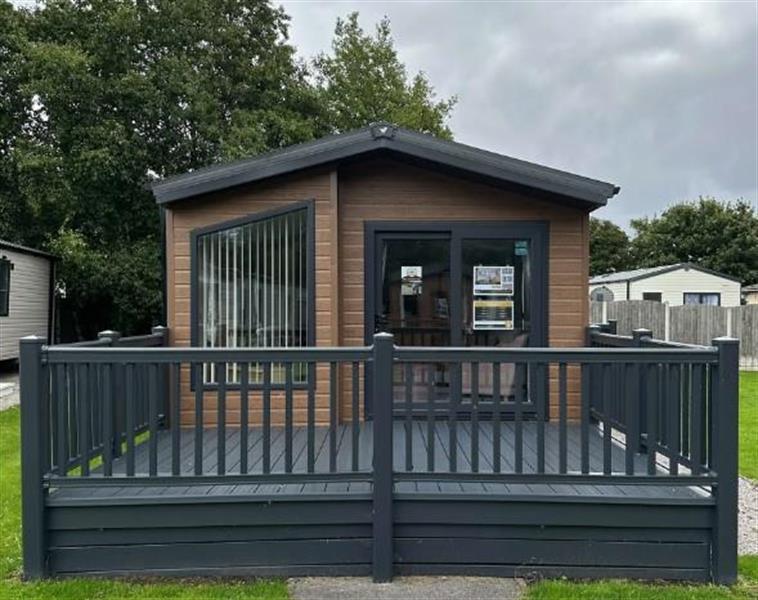 2 bedroom Static Home For Sale