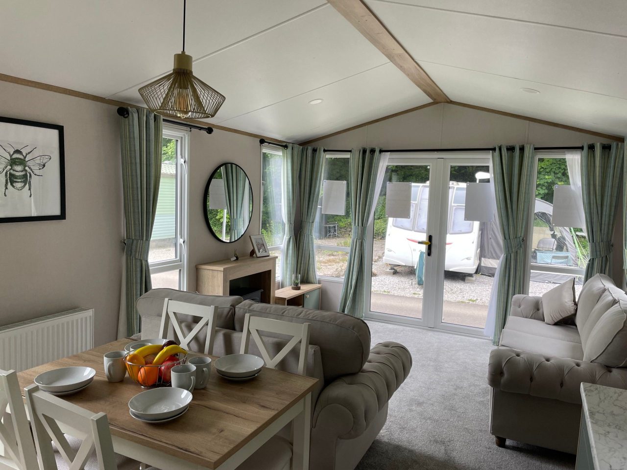 2 bedroom Static Home For Sale