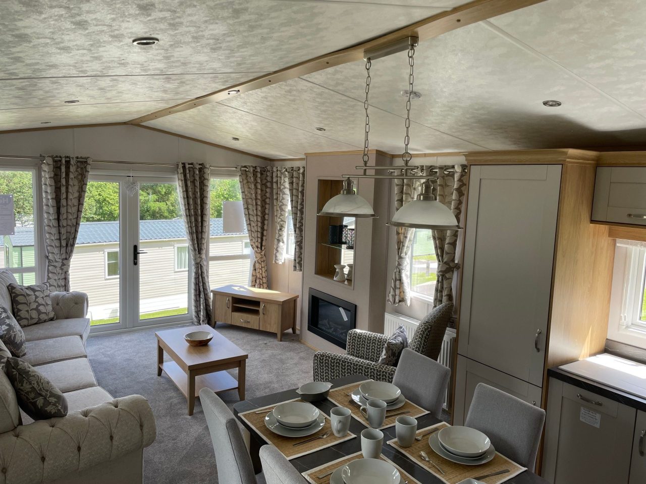 2 bedroom Static Home For Sale