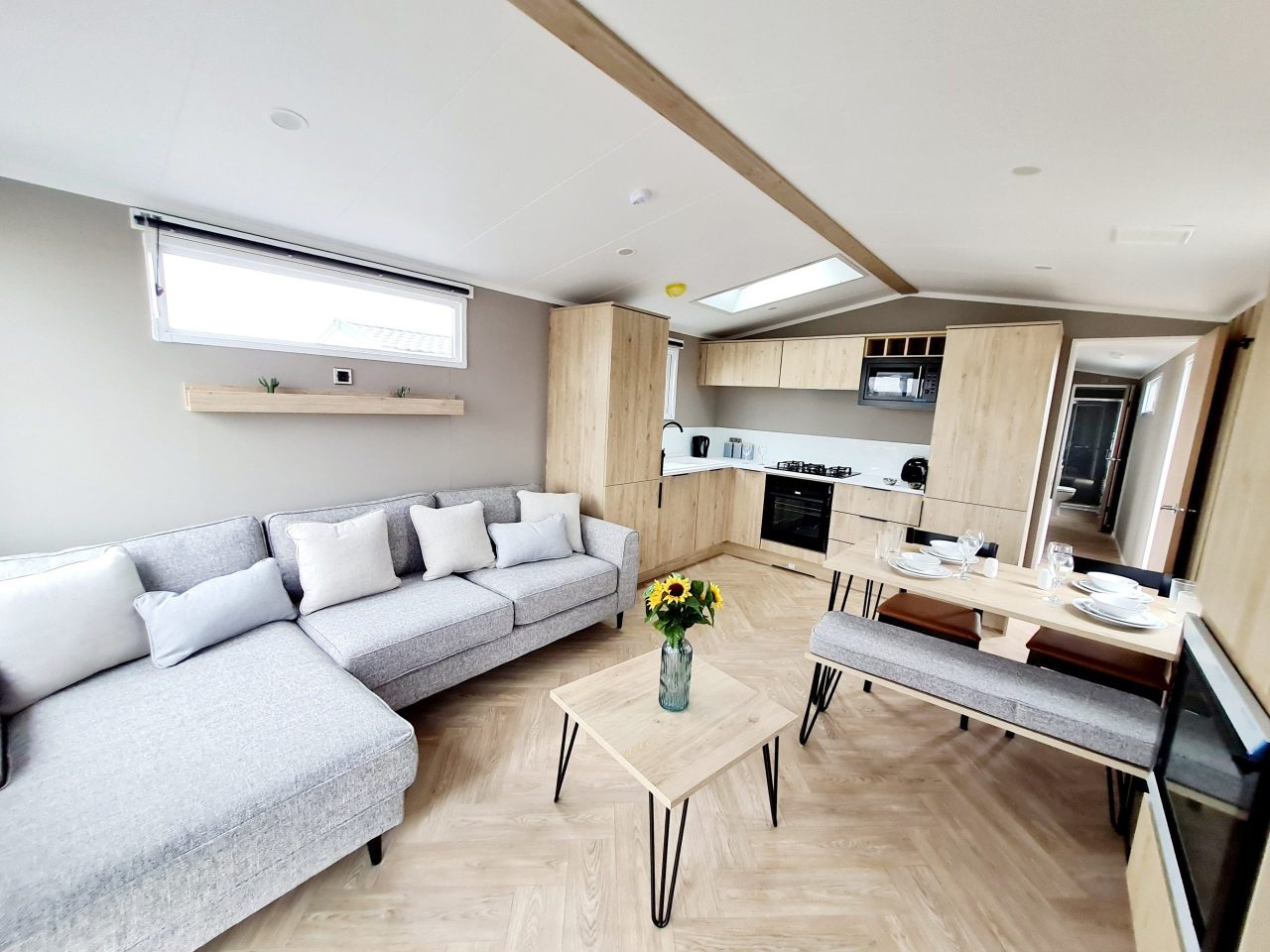 3 bedroom Static Home For Sale