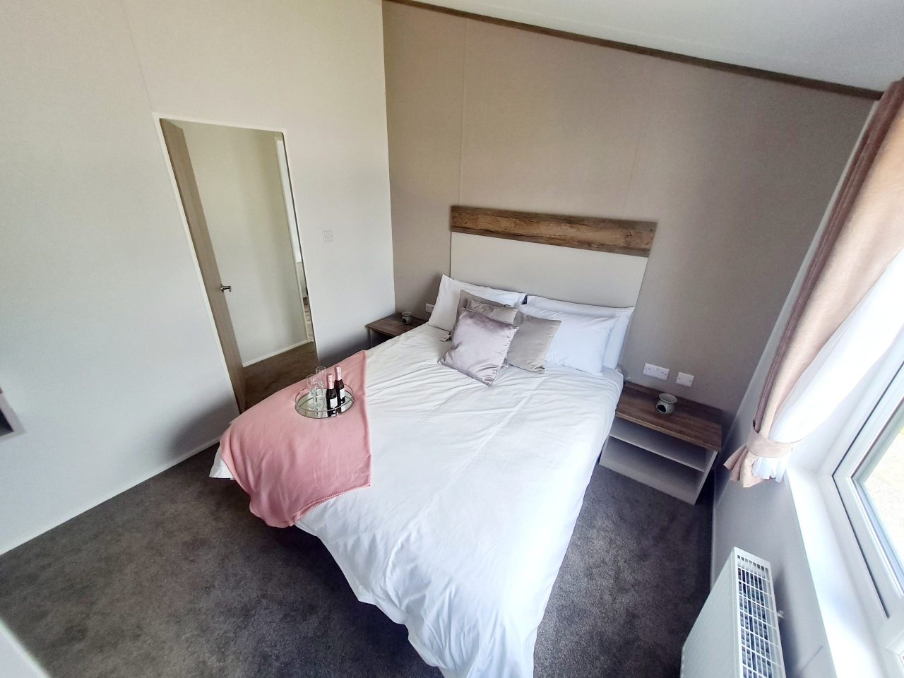 2 bedroom Lodge For Sale