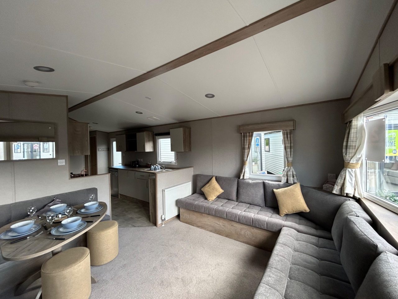 2 bedroom Static Home For Sale