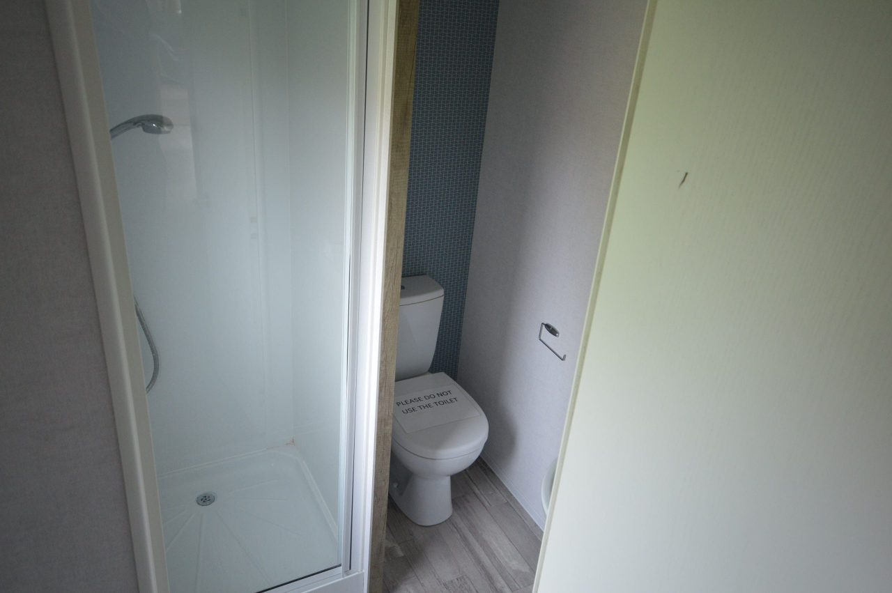 2 bedroom Static Home For Sale