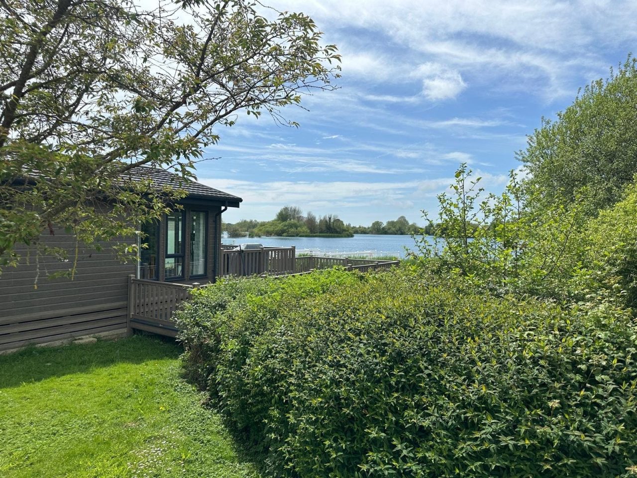 2 bedroom Lodge For Sale