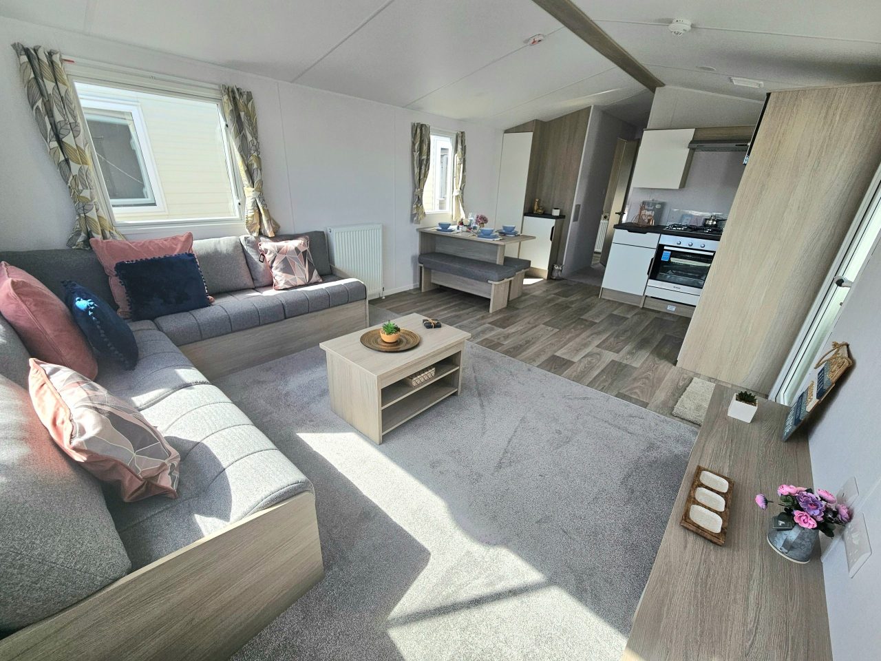 3 bedroom Static Home For Sale