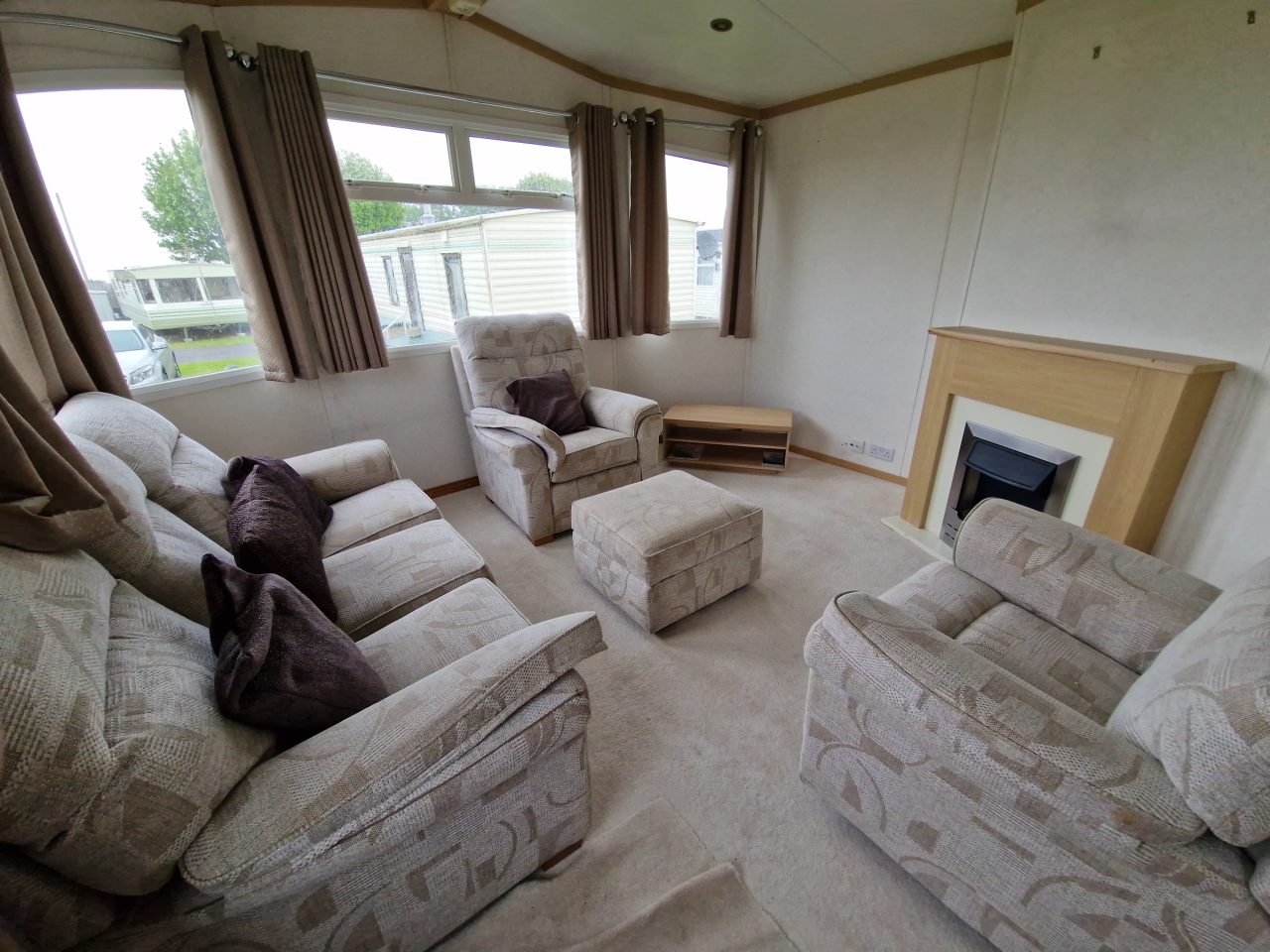 2 bedroom Static Home For Sale