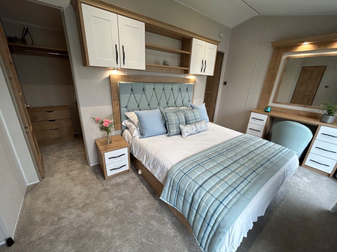 2 bedroom Lodge For Sale