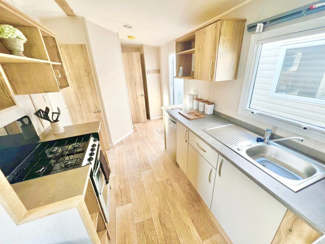 2 bedroom Static Home For Sale