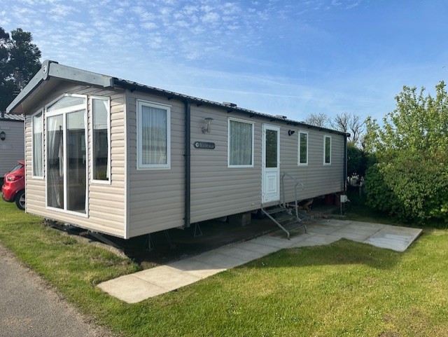2 bedroom  For Sale