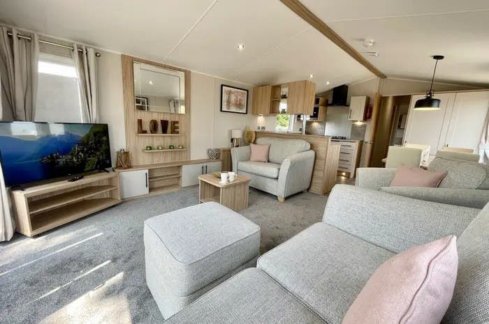 2 bedroom Static Home For Sale