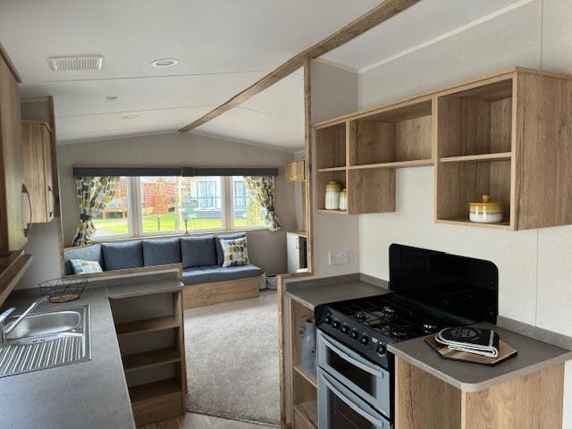 2 bedroom Static Home For Sale