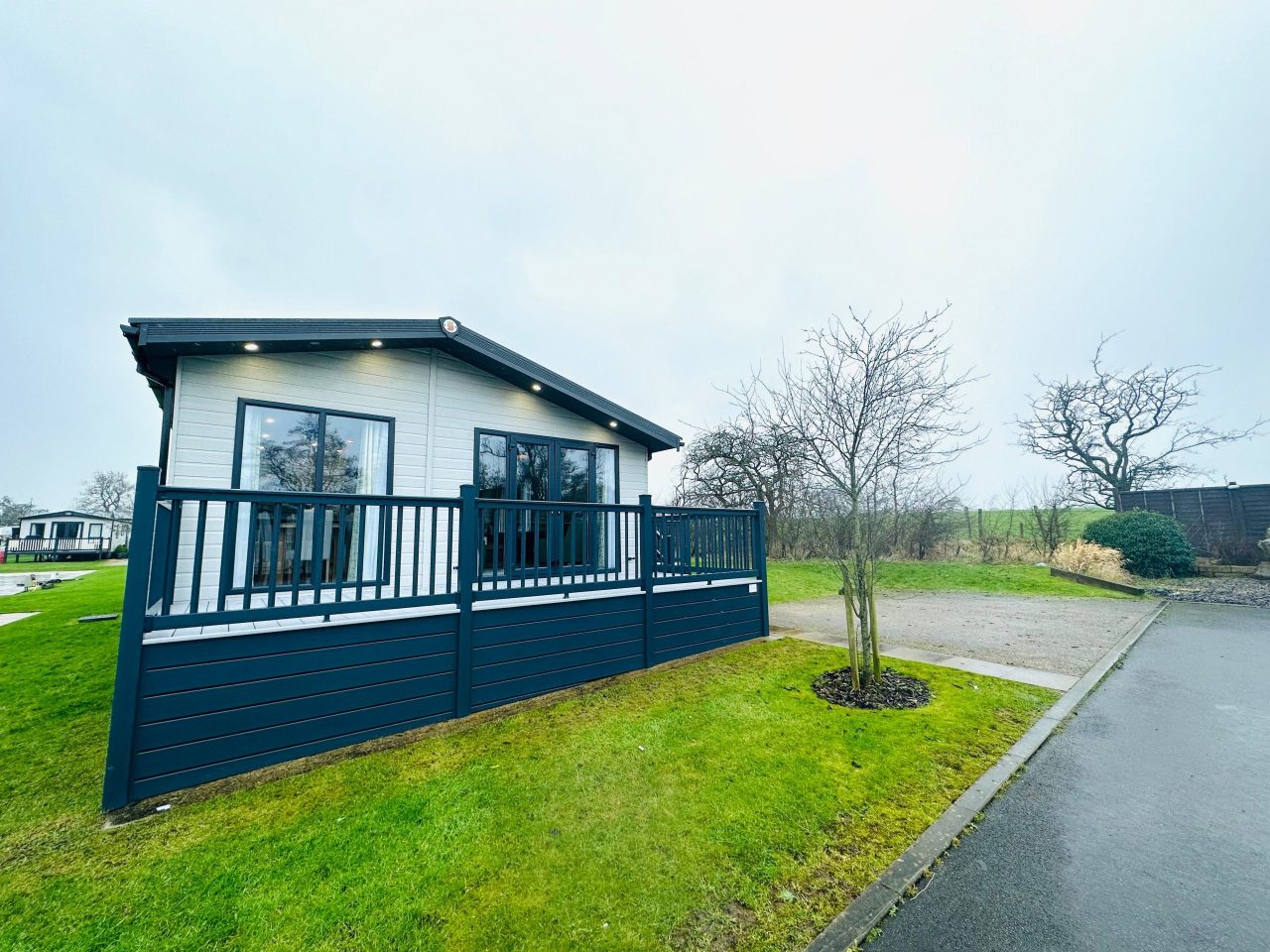 2 bedroom Property For Sale