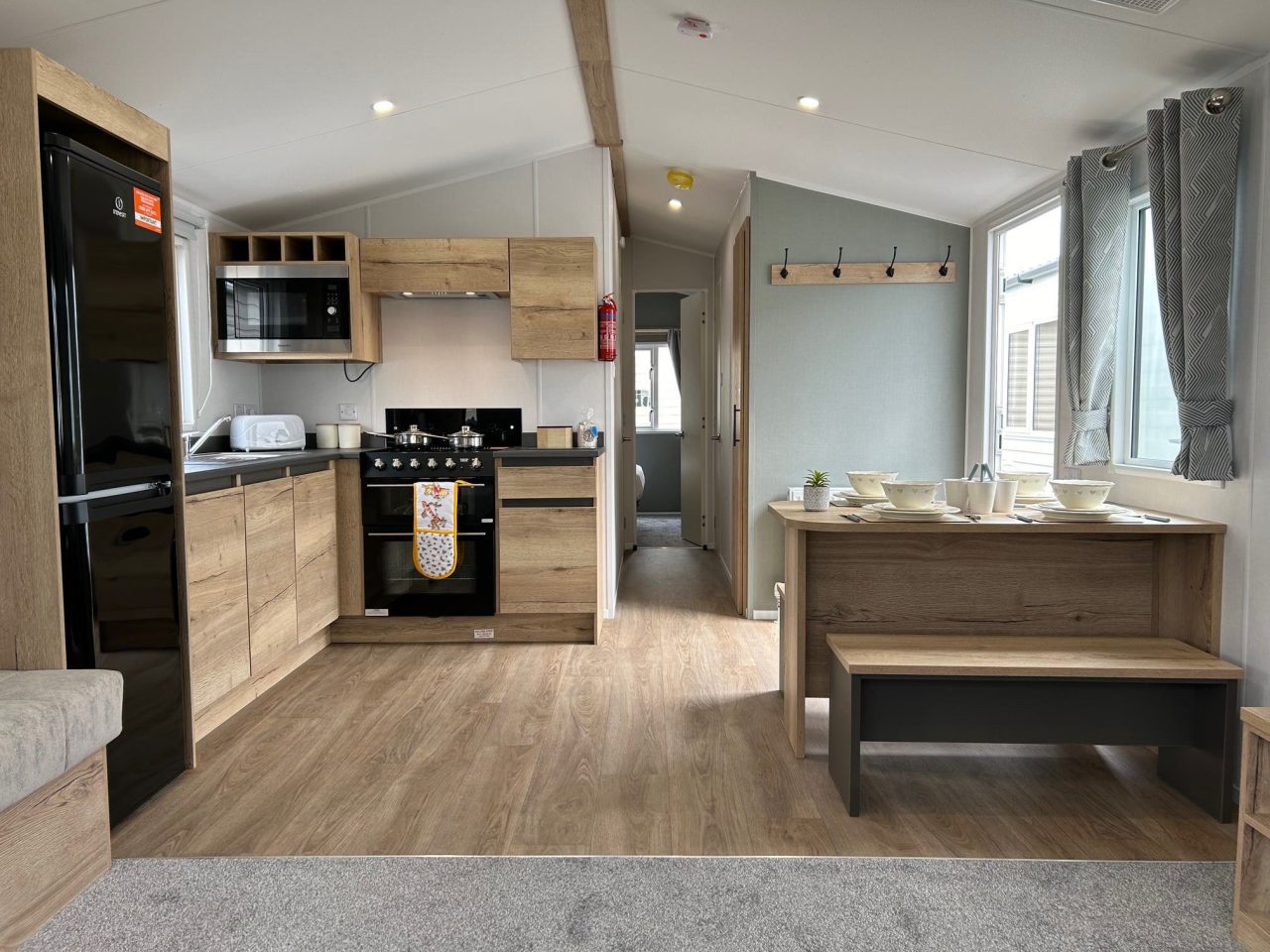 2 bedroom Static Home For Sale