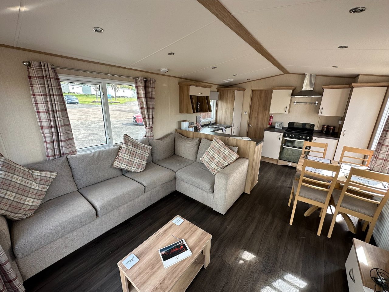 3 bedroom Static Home For Sale