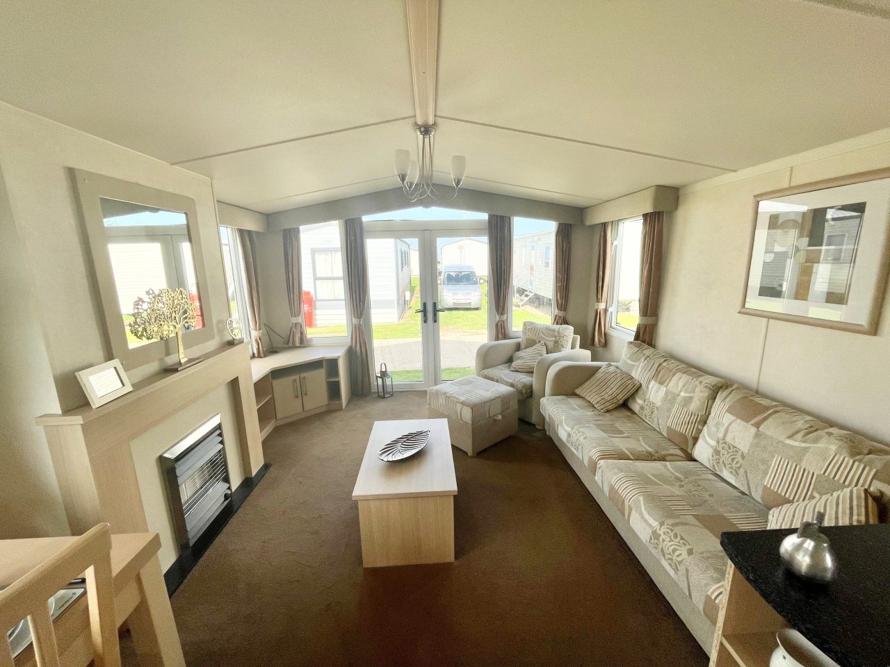 2 bedroom Static Home For Sale