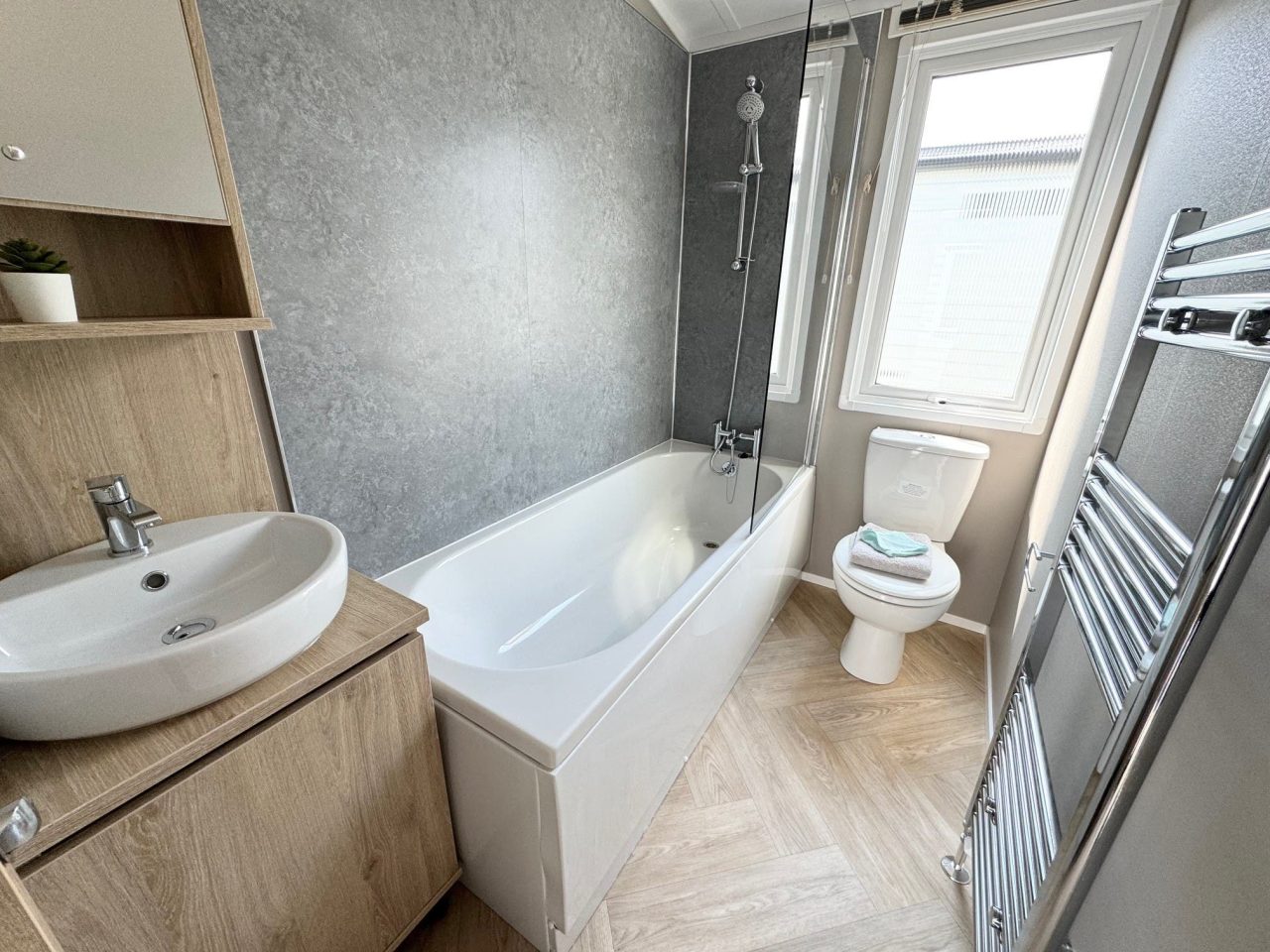2 bedroom Static Home For Sale