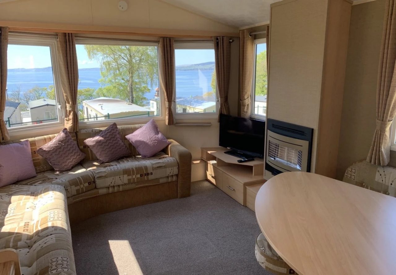 2 bedroom Static Home For Sale