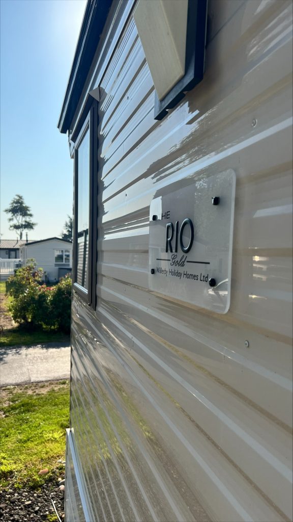 2 bedroom Static Home For Sale