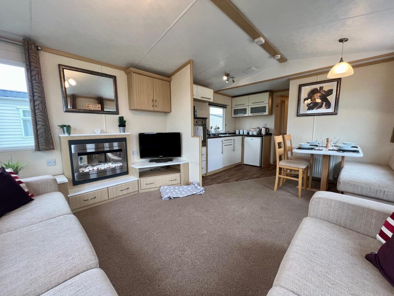 3 bedroom Static Home For Sale