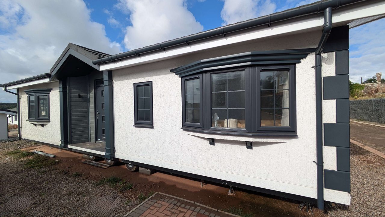 2 bedroom Property For Sale