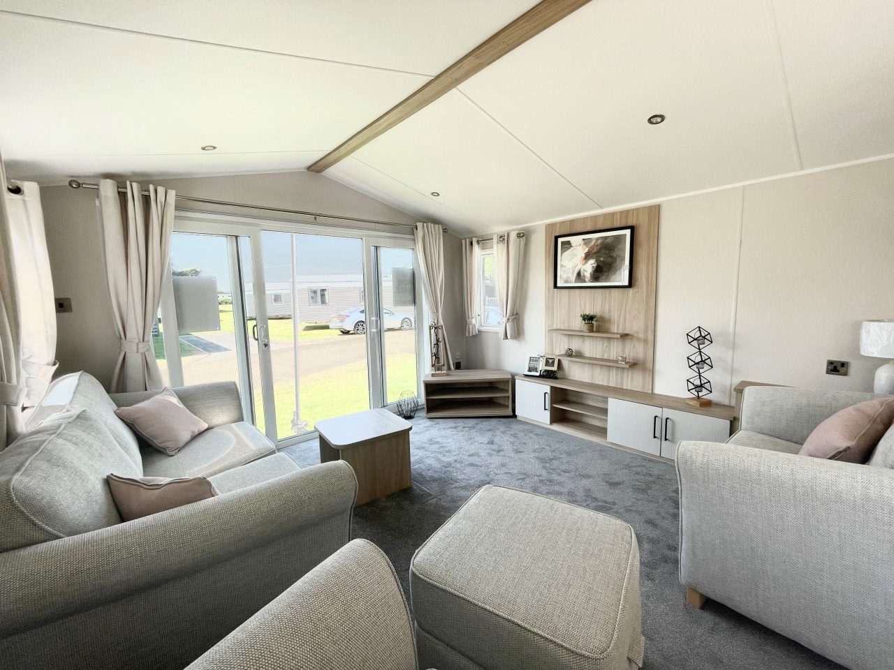 2 bedroom Static Home For Sale