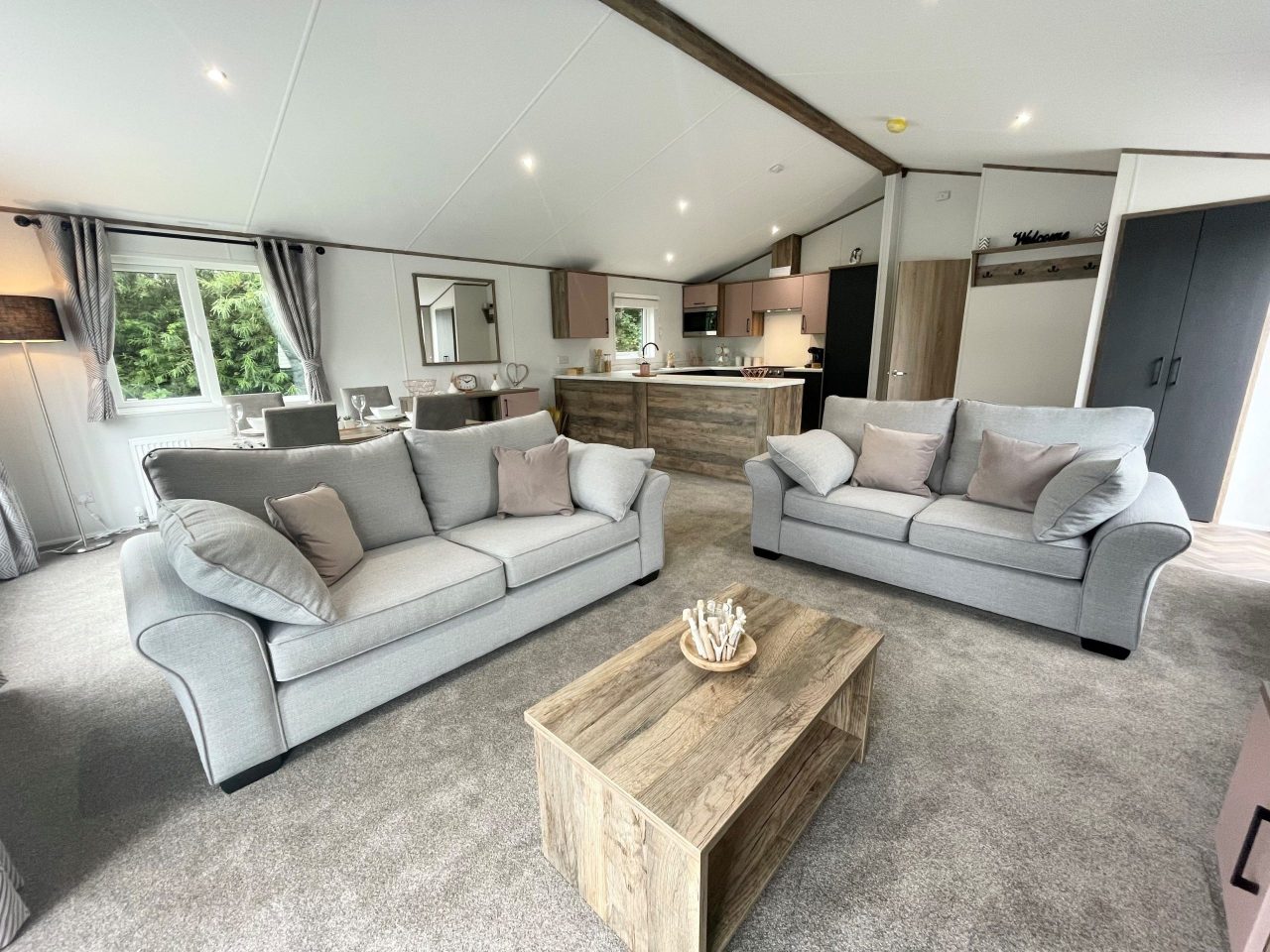 2 bedroom Lodge For Sale