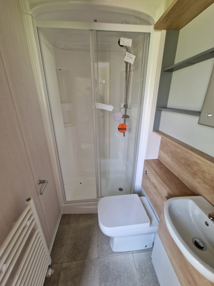 2 bedroom Static Home For Sale