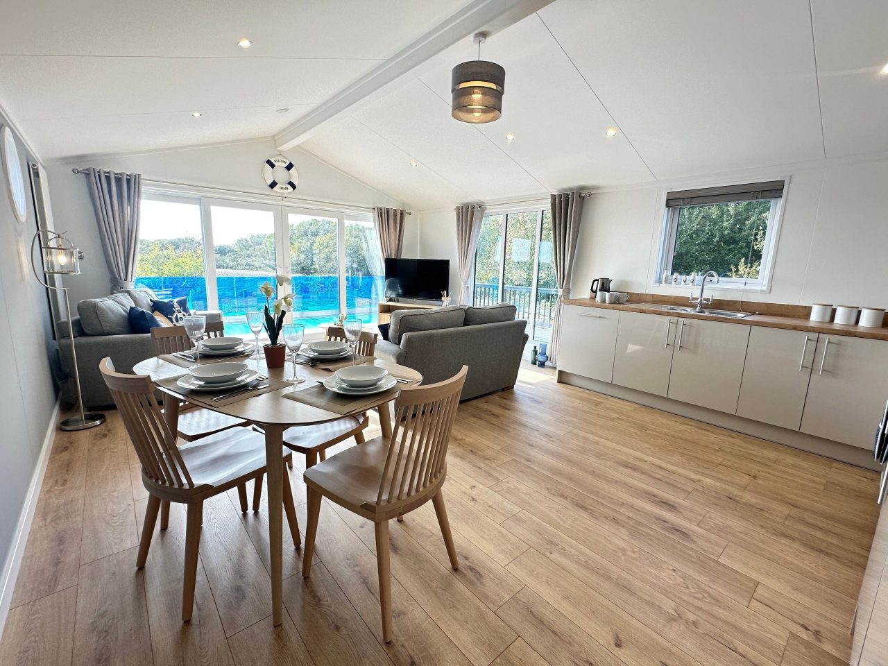 2 bedroom Lodge For Sale