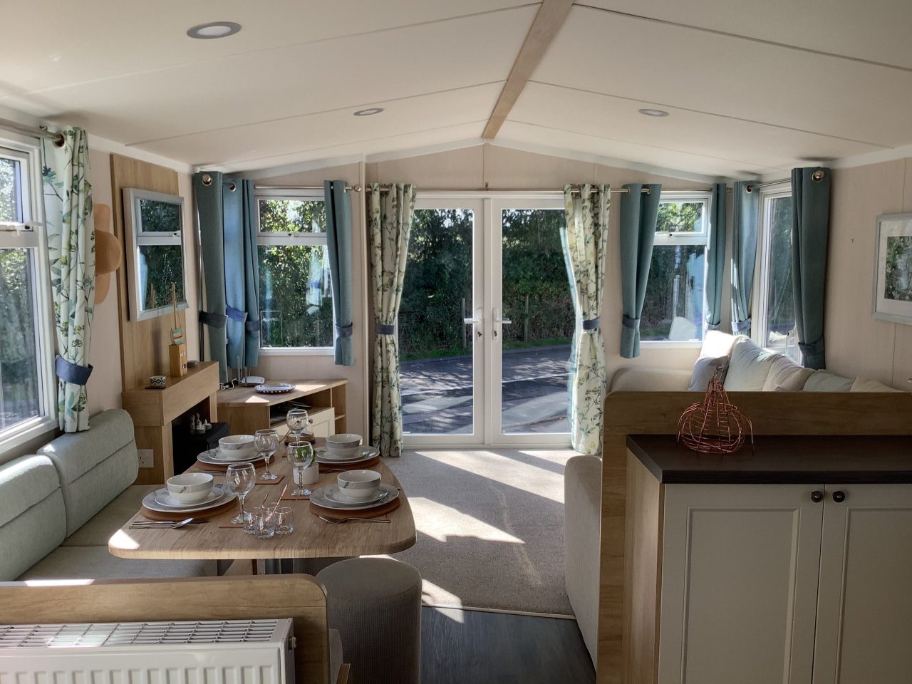 2 bedroom Static Home For Sale