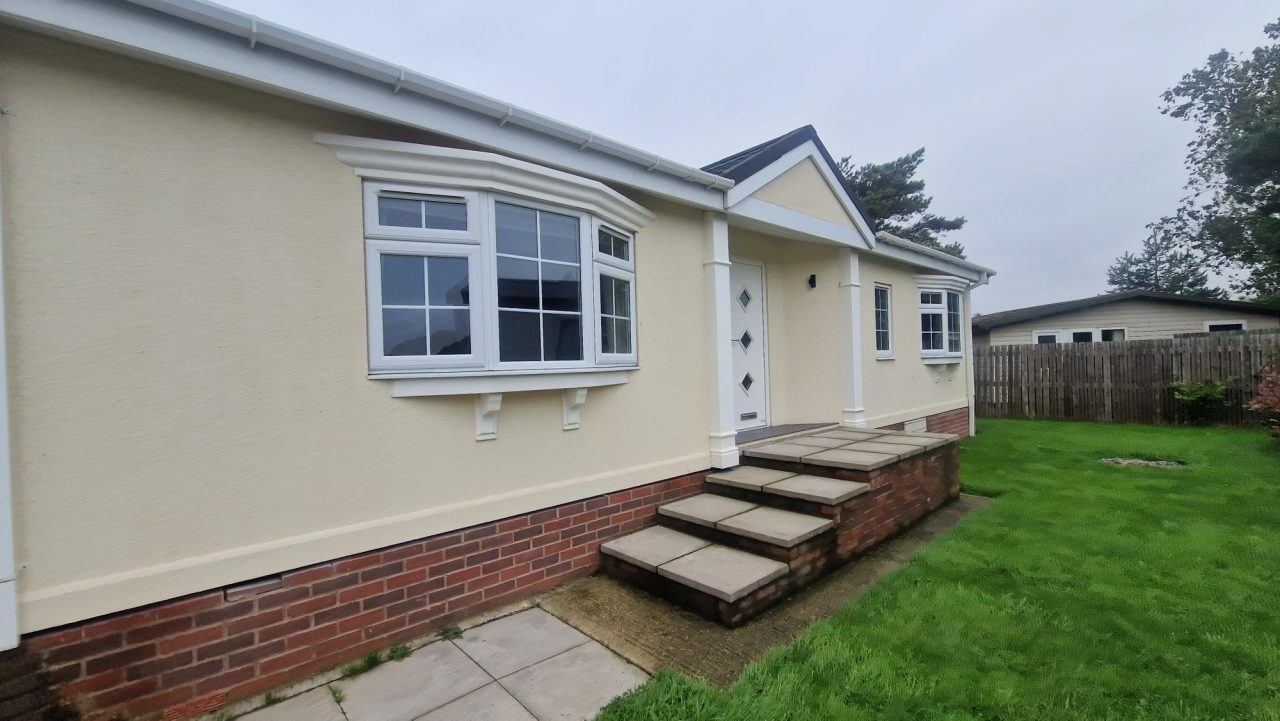 2 bedroom Property For Sale