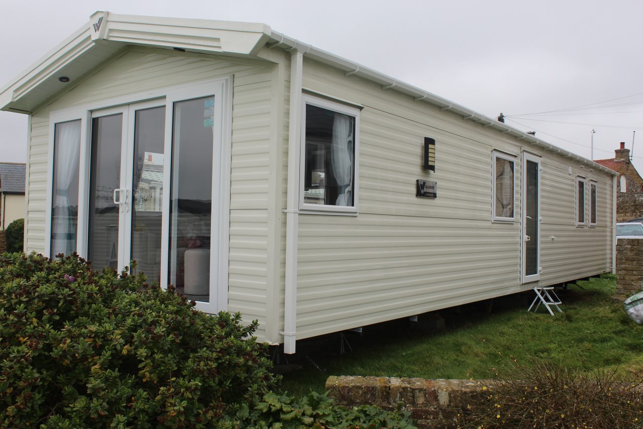 2 bedroom Static Home For Sale