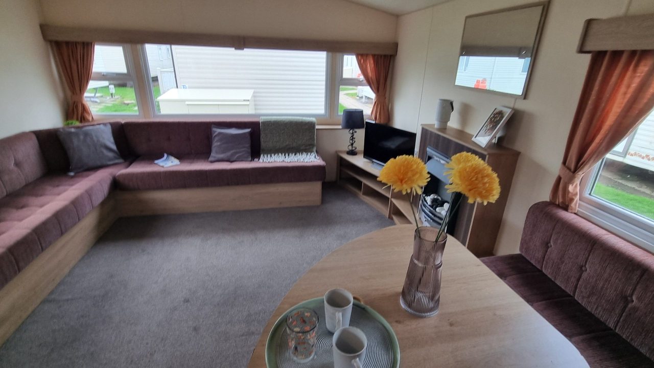 3 bedroom Static Home For Sale