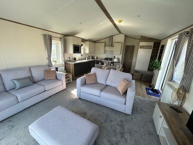 2 bedroom Lodge For Sale