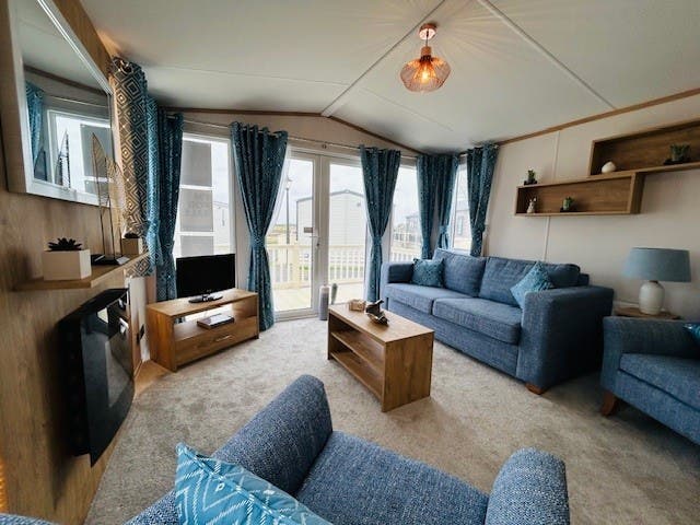 2 bedroom Lodge For Sale