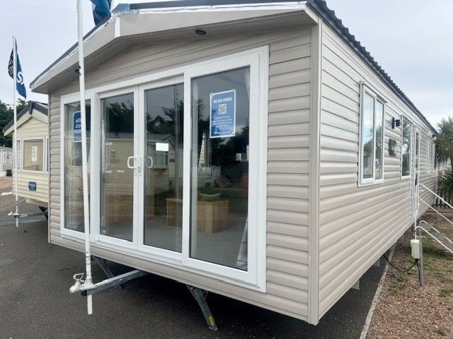 2 bedroom Lodge For Sale