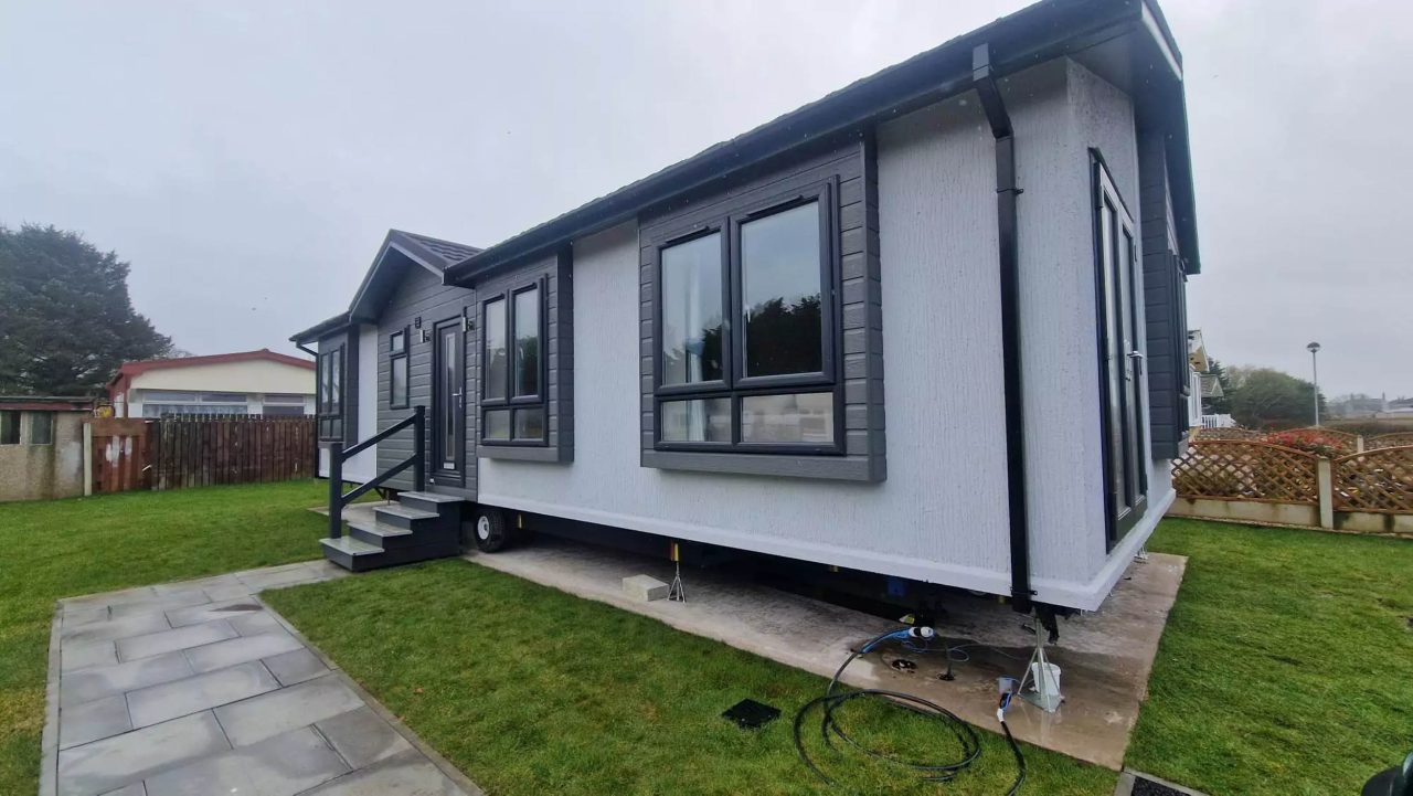 2 bedroom Property For Sale